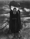 **In this 1955 file photo Charlton Heston 
in charecter as Moses in 'The Ten Commandments.'  Heston, who won the 
1959 best actor Oscar as the chariot-racing 'Ben-Hur' and portrayed 
Moses, Michelangelo, El Cid and other heroic figures in movie epics of 
the '50s and '60s, has died. He was 84. (AP Photo/American Movie 
Classics, FILE)